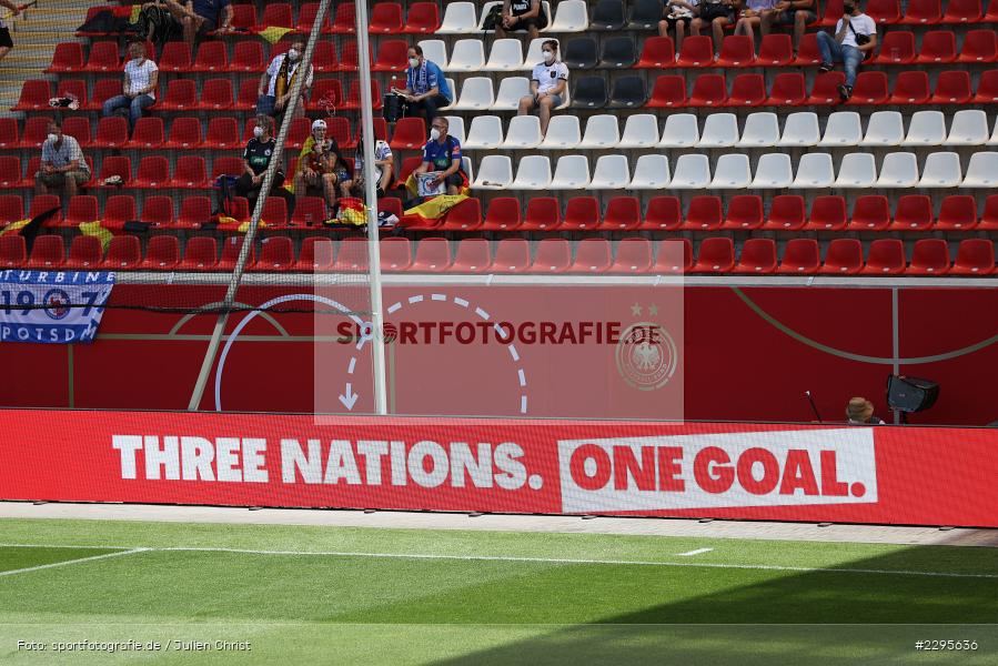 One Goal, Werbebande, Three Nations, Stadion am Bieberer Berg, 15.06.2021, DFB, sport, action, Fussball, Juni 2021, Germany, Bieberer Berg, CHI, GER, Offenbach, Frauen-Länderspiel, Länderspiel, Chile, Deutschland - Bild-ID: 2295636 One Goal, Werbebande, Three Nations, Stadion am Bieberer Berg, 15.06.2021, DFB, sport, action, Fussball, Juni 2021, Germany, Bieberer Berg, CHI, GER, Offenbach, Frauen-Länderspiel, Länderspiel, Chile, Deutschland - Bild-ID: 2295636
