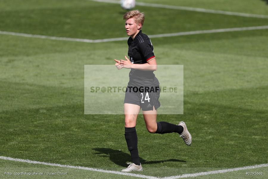 Paulina Krumbiegel, Stadion am Bieberer Berg, 15.06.2021, DFB, sport, action, Fussball, Juni 2021, Germany, Bieberer Berg, CHI, GER, Offenbach, Frauen-Länderspiel, Länderspiel, Chile, Deutschland - Bild-ID: 2295662 Paulina Krumbiegel, Stadion am Bieberer Berg, 15.06.2021, DFB, sport, action, Fussball, Juni 2021, Germany, Bieberer Berg, CHI, GER, Offenbach, Frauen-Länderspiel, Länderspiel, Chile, Deutschland - Bild-ID: 2295662