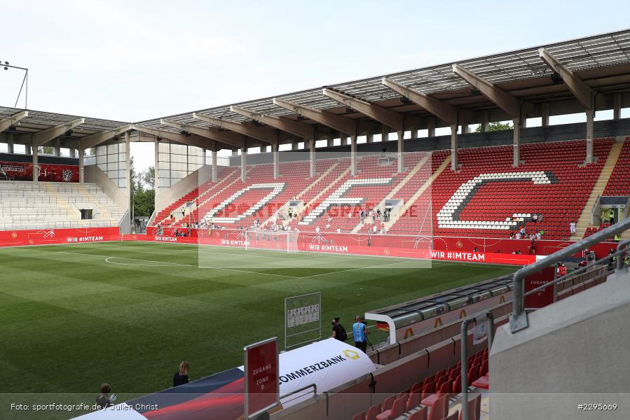 Wir IMTEAM, OFC, Stadion, Stadion am Bieberer Berg, 15.06.2021, DFB, sport, action, Fussball, Juni 2021, Germany, Bieberer Berg, CHI, GER, Offenbach, Frauen-Länderspiel, Länderspiel, Chile, Deutschland - Bild-ID: 2295669 Wir IMTEAM, OFC, Stadion, Stadion am Bieberer Berg, 15.06.2021, DFB, sport, action, Fussball, Juni 2021, Germany, Bieberer Berg, CHI, GER, Offenbach, Frauen-Länderspiel, Länderspiel, Chile, Deutschland - Bild-ID: 2295669