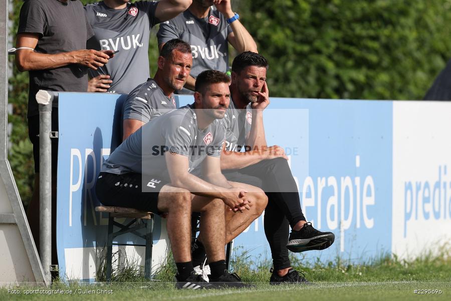 Trainer, Michael Hiemisch, Torsten Ziegner, KRE Sportpark, Würzburg, 18.06.2021, Freundschaftsspiele, BFV, sport, action, Fussball, Deutschland, Juni 2021, Saison 2021/2022, TSV, FWK, TSV Karlburg, FC Würzburger Kickers - Bild-ID: 2295696 Trainer, Michael Hiemisch, Torsten Ziegner, KRE Sportpark, Würzburg, 18.06.2021, Freundschaftsspiele, BFV, sport, action, Fussball, Deutschland, Juni 2021, Saison 2021/2022, TSV, FWK, TSV Karlburg, FC Würzburger Kickers - Bild-ID: 2295696