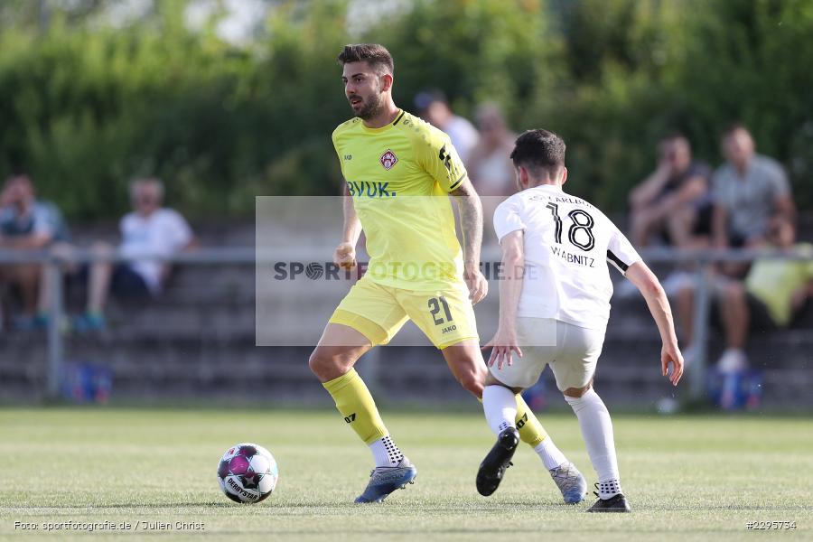 Jan Wabnitz, Moritz Heinrich, KRE Sportpark, Würzburg, 18.06.2021, Freundschaftsspiele, BFV, sport, action, Fussball, Deutschland, Juni 2021, Saison 2021/2022, TSV, FWK, TSV Karlburg, FC Würzburger Kickers - Bild-ID: 2295734