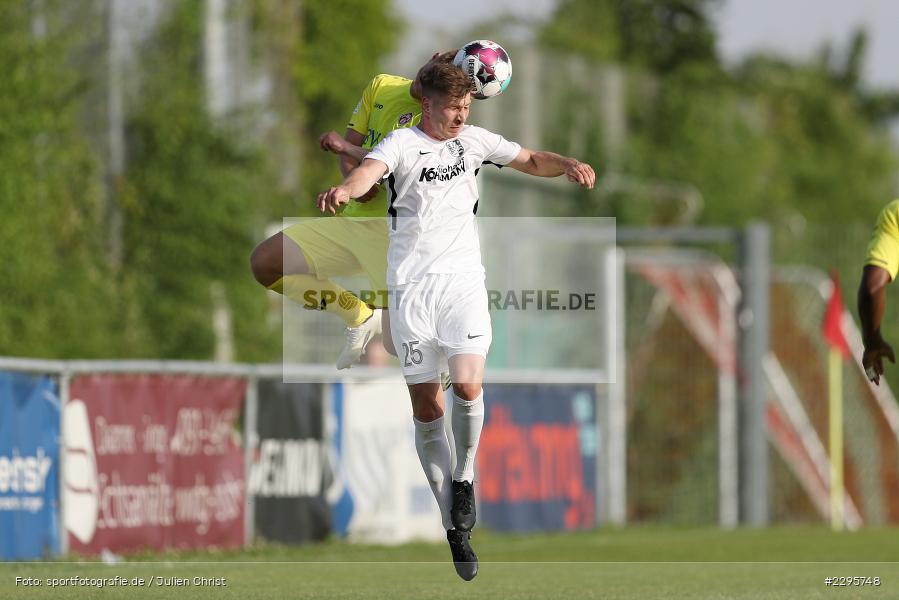 Leon Schneider, Julian Meyer, KRE Sportpark, Würzburg, 18.06.2021, Freundschaftsspiele, BFV, sport, action, Fussball, Deutschland, Juni 2021, Saison 2021/2022, TSV, FWK, TSV Karlburg, FC Würzburger Kickers - Bild-ID: 2295748 Leon Schneider, Julian Meyer, KRE Sportpark, Würzburg, 18.06.2021, Freundschaftsspiele, BFV, sport, action, Fussball, Deutschland, Juni 2021, Saison 2021/2022, TSV, FWK, TSV Karlburg, FC Würzburger Kickers - Bild-ID: 2295748