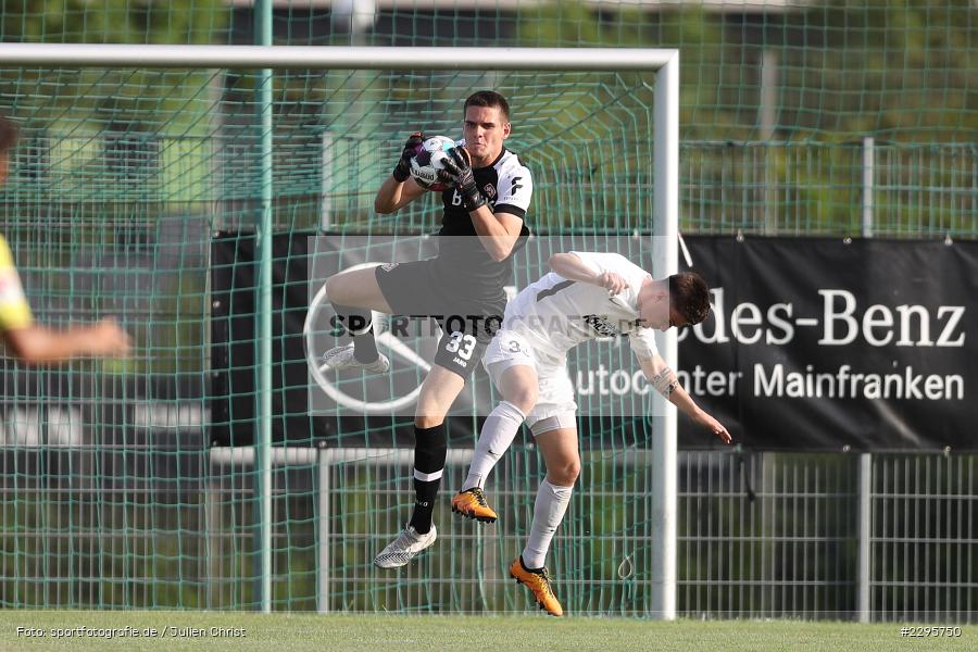 Pascal Jeni, Maximilian Pérez Hintermeier, KRE Sportpark, Würzburg, 18.06.2021, Freundschaftsspiele, BFV, sport, action, Fussball, Deutschland, Juni 2021, Saison 2021/2022, TSV, FWK, TSV Karlburg, FC Würzburger Kickers - Bild-ID: 2295750 Pascal Jeni, Maximilian Pérez Hintermeier, KRE Sportpark, Würzburg, 18.06.2021, Freundschaftsspiele, BFV, sport, action, Fussball, Deutschland, Juni 2021, Saison 2021/2022, TSV, FWK, TSV Karlburg, FC Würzburger Kickers - Bild-ID: 2295750