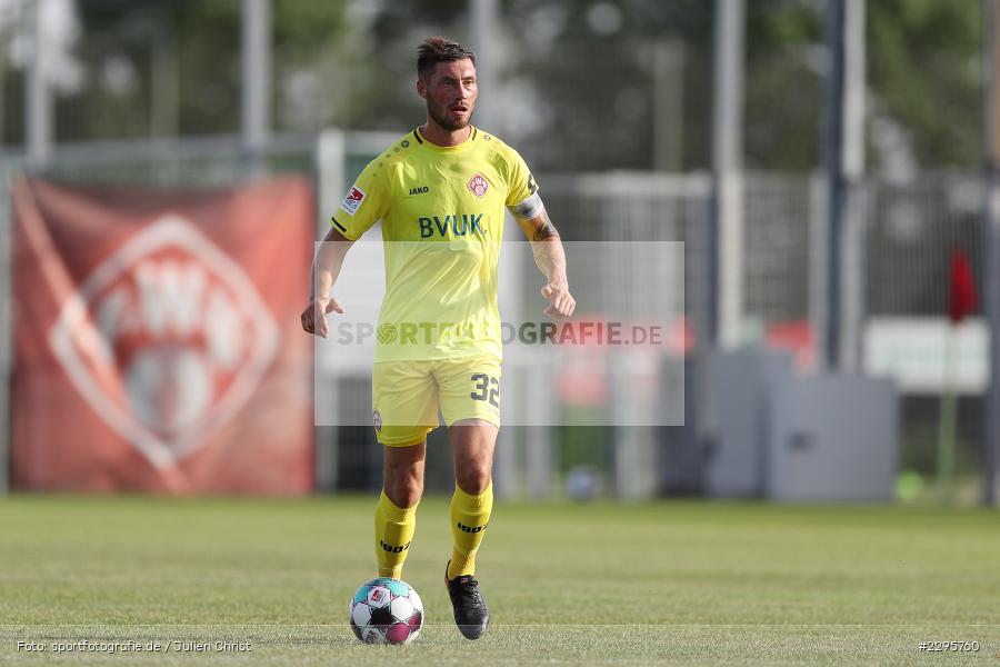 Christian Strohdiek, KRE Sportpark, Würzburg, 18.06.2021, Freundschaftsspiele, BFV, sport, action, Fussball, Deutschland, Juni 2021, Saison 2021/2022, TSV, FWK, TSV Karlburg, FC Würzburger Kickers - Bild-ID: 2295760 Christian Strohdiek, KRE Sportpark, Würzburg, 18.06.2021, Freundschaftsspiele, BFV, sport, action, Fussball, Deutschland, Juni 2021, Saison 2021/2022, TSV, FWK, TSV Karlburg, FC Würzburger Kickers - Bild-ID: 2295760