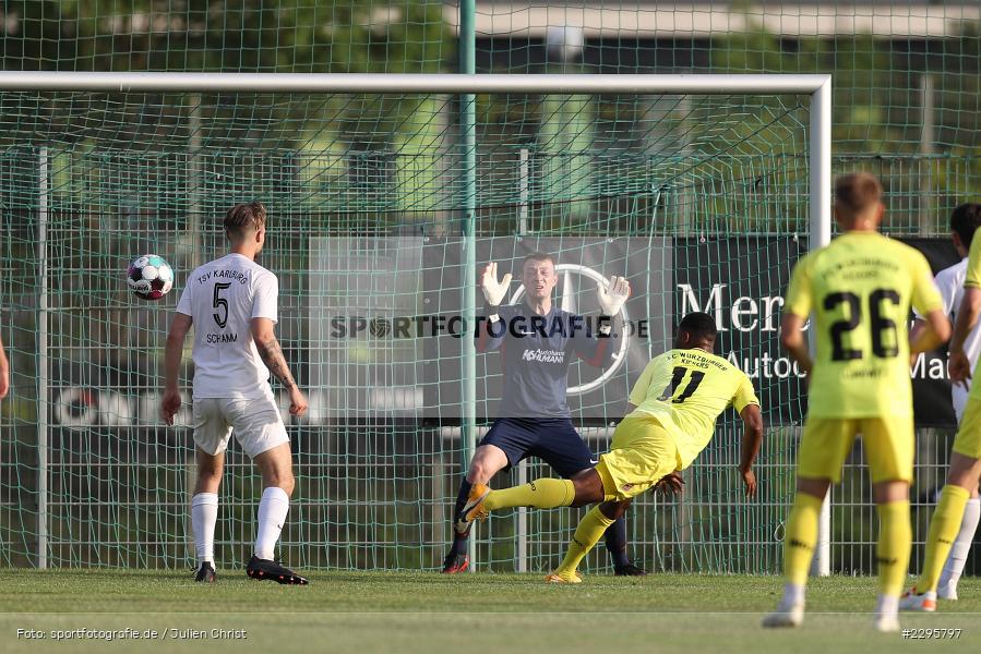 Tor, Jonas Kohlhepp, Torwart, Saliou Sane, KRE Sportpark, Würzburg, 18.06.2021, Freundschaftsspiele, BFV, sport, action, Fussball, Deutschland, Juni 2021, Saison 2021/2022, TSV, FWK, TSV Karlburg, FC Würzburger Kickers - Bild-ID: 2295797 Tor, Jonas Kohlhepp, Torwart, Saliou Sane, KRE Sportpark, Würzburg, 18.06.2021, Freundschaftsspiele, BFV, sport, action, Fussball, Deutschland, Juni 2021, Saison 2021/2022, TSV, FWK, TSV Karlburg, FC Würzburger Kickers - Bild-ID: 2295797