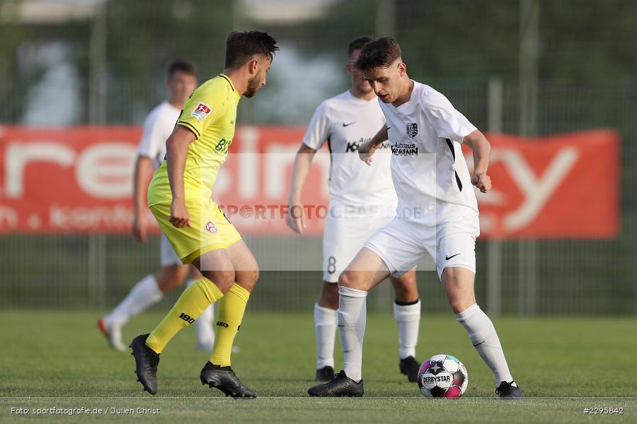 Dominik Meisel, Maximilian Franz, KRE Sportpark, Würzburg, 18.06.2021, Freundschaftsspiele, BFV, sport, action, Fussball, Deutschland, Juni 2021, Saison 2021/2022, TSV, FWK, TSV Karlburg, FC Würzburger Kickers - Bild-ID: 2295842 Dominik Meisel, Maximilian Franz, KRE Sportpark, Würzburg, 18.06.2021, Freundschaftsspiele, BFV, sport, action, Fussball, Deutschland, Juni 2021, Saison 2021/2022, TSV, FWK, TSV Karlburg, FC Würzburger Kickers - Bild-ID: 2295842