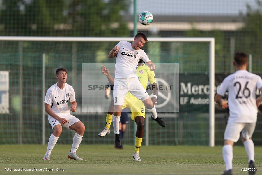 Ridge Munsy, Andreas Rösch, KRE Sportpark, Würzburg, 18.06.2021, Freundschaftsspiele, BFV, sport, action, Fussball, Deutschland, Juni 2021, Saison 2021/2022, TSV, FWK, TSV Karlburg, FC Würzburger Kickers - Bild-ID: 2295851 Ridge Munsy, Andreas Rösch, KRE Sportpark, Würzburg, 18.06.2021, Freundschaftsspiele, BFV, sport, action, Fussball, Deutschland, Juni 2021, Saison 2021/2022, TSV, FWK, TSV Karlburg, FC Würzburger Kickers - Bild-ID: 2295851