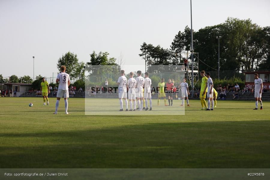Freistoß, Spielszene, Moritz Heinrich, KRE Sportpark, Würzburg, 18.06.2021, Freundschaftsspiele, BFV, sport, action, Fussball, Deutschland, Juni 2021, Saison 2021/2022, TSV, FWK, TSV Karlburg, FC Würzburger Kickers - Bild-ID: 2295878 Freistoß, Spielszene, Moritz Heinrich, KRE Sportpark, Würzburg, 18.06.2021, Freundschaftsspiele, BFV, sport, action, Fussball, Deutschland, Juni 2021, Saison 2021/2022, TSV, FWK, TSV Karlburg, FC Würzburger Kickers - Bild-ID: 2295878