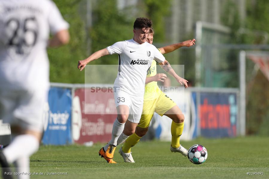 Leon Schneider, Pascal Jeni, KRE Sportpark, Würzburg, 18.06.2021, Freundschaftsspiele, BFV, sport, action, Fussball, Deutschland, Juni 2021, Saison 2021/2022, TSV, FWK, TSV Karlburg, FC Würzburger Kickers - Bild-ID: 2295892 Leon Schneider, Pascal Jeni, KRE Sportpark, Würzburg, 18.06.2021, Freundschaftsspiele, BFV, sport, action, Fussball, Deutschland, Juni 2021, Saison 2021/2022, TSV, FWK, TSV Karlburg, FC Würzburger Kickers - Bild-ID: 2295892