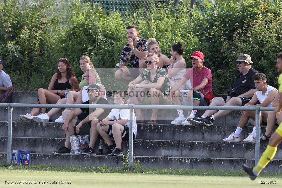 Zuschauer, KRE Sportpark, Würzburg, 18.06.2021, Freundschaftsspiele, BFV, sport, action, Fussball, Deutschland, Juni 2021, Saison 2021/2022, TSV, FWK, TSV Karlburg, FC Würzburger Kickers - Bild-ID: 2295903