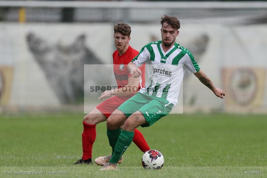 Maximilian Baur, Luka Pernitschka, Sportgelaende Am Baggertsweg, Karlstadt, 20.06.2021, Freundschaftsspiele, BFV, sport, action, Fussball, Deutschland, Juni 2021, Saison 2021/2022, TUS, FVK, TuS Frammersbach, FV Karlstadt - Bild-ID: 2295952