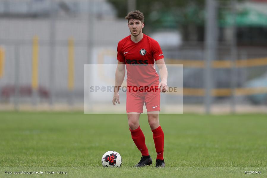 Maximilian Baur, Sportgelaende Am Baggertsweg, Karlstadt, 20.06.2021, Freundschaftsspiele, BFV, sport, action, Fussball, Deutschland, Juni 2021, Saison 2021/2022, TUS, FVK, TuS Frammersbach, FV Karlstadt - Bild-ID: 2295985 Maximilian Baur, Sportgelaende Am Baggertsweg, Karlstadt, 20.06.2021, Freundschaftsspiele, BFV, sport, action, Fussball, Deutschland, Juni 2021, Saison 2021/2022, TUS, FVK, TuS Frammersbach, FV Karlstadt - Bild-ID: 2295985