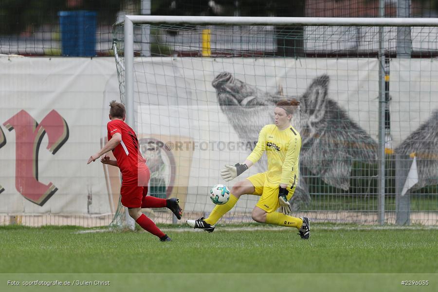 Chance, David Tschanter, Dominik Englert, Sportgelaende Am Baggertsweg, Karlstadt, 20.06.2021, Freundschaftsspiele, BFV, sport, action, Fussball, Deutschland, Juni 2021, Saison 2021/2022, TUS, FVK, TuS Frammersbach, FV Karlstadt - Bild-ID: 2296035