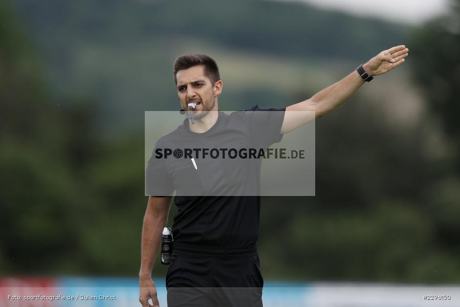 SR-Gruppe Gerolzhofen, FC Lindach, Schiedsrichter, Maximilian Ziegler, Sportplatz Am Sonnenstuhl, Randersacker, 23.06.2021, Freundschaftsspiele, Regionalliga Bayern, 3. Liga, DFB, sport, action, Fussball, Deutschland, Juni 2021, Saison 2021/2022, TSV, FWK, TSV Aubstadt, FC Würzburger Kickers - Bild-ID: 2296150