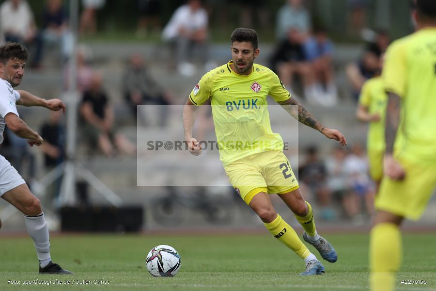 Moritz Heinrich, Sportplatz Am Sonnenstuhl, Randersacker, 23.06.2021, Freundschaftsspiele, Regionalliga Bayern, 3. Liga, DFB, sport, action, Fussball, Deutschland, Juni 2021, Saison 2021/2022, TSV, FWK, TSV Aubstadt, FC Würzburger Kickers - Bild-ID: 2296156