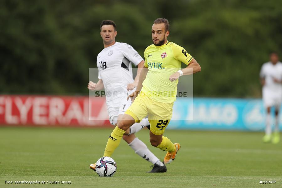 David Kopacz, Sportplatz Am Sonnenstuhl, Randersacker, 23.06.2021, Freundschaftsspiele, Regionalliga Bayern, 3. Liga, DFB, sport, action, Fussball, Deutschland, Juni 2021, Saison 2021/2022, TSV, FWK, TSV Aubstadt, FC Würzburger Kickers - Bild-ID: 2296197
