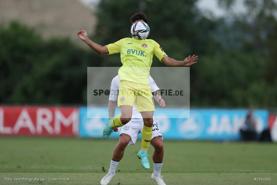 Dildar Atmaca, Sportplatz Am Sonnenstuhl, Randersacker, 23.06.2021, Freundschaftsspiele, Regionalliga Bayern, 3. Liga, DFB, sport, action, Fussball, Deutschland, Juni 2021, Saison 2021/2022, TSV, FWK, TSV Aubstadt, FC Würzburger Kickers - Bild-ID: 2296263