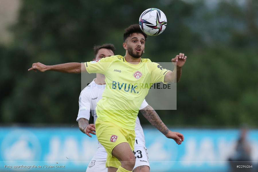 Dildar Atmaca, Sportplatz Am Sonnenstuhl, Randersacker, 23.06.2021, Freundschaftsspiele, Regionalliga Bayern, 3. Liga, DFB, sport, action, Fussball, Deutschland, Juni 2021, Saison 2021/2022, TSV, FWK, TSV Aubstadt, FC Würzburger Kickers - Bild-ID: 2296264