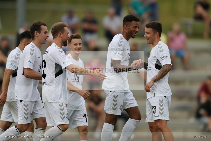 Abklatschen, Ingo Feser, Emotionen, Jubel, Michael Dellinger, Sportplatz Am Sonnenstuhl, Randersacker, 23.06.2021, Freundschaftsspiele, Regionalliga Bayern, 3. Liga, DFB, sport, action, Fussball, Deutschland, Juni 2021, Saison 2021/2022, TSV, FWK, TSV Aubstadt, FC Würzburger Kickers - Bild-ID: 2296279 Abklatschen, Ingo Feser, Emotionen, Jubel, Michael Dellinger, Sportplatz Am Sonnenstuhl, Randersacker, 23.06.2021, Freundschaftsspiele, Regionalliga Bayern, 3. Liga, DFB, sport, action, Fussball, Deutschland, Juni 2021, Saison 2021/2022, TSV, FWK, TSV Aubstadt, FC Würzburger Kickers - Bild-ID: 2296279