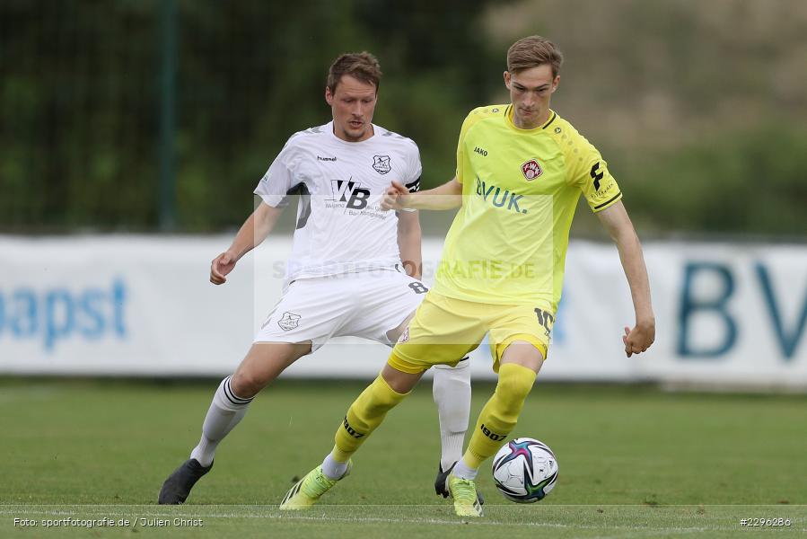Dominik Grader, Maximilian Breunig, Sportplatz Am Sonnenstuhl, Randersacker, 23.06.2021, Freundschaftsspiele, Regionalliga Bayern, 3. Liga, DFB, sport, action, Fussball, Deutschland, Juni 2021, Saison 2021/2022, TSV, FWK, TSV Aubstadt, FC Würzburger Kickers - Bild-ID: 2296286