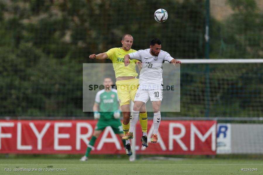 Tobias Kraulich, Sportplatz Am Sonnenstuhl, Randersacker, 23.06.2021, Freundschaftsspiele, Regionalliga Bayern, 3. Liga, DFB, sport, action, Fussball, Deutschland, Juni 2021, Saison 2021/2022, TSV, FWK, TSV Aubstadt, FC Würzburger Kickers - Bild-ID: 2296298