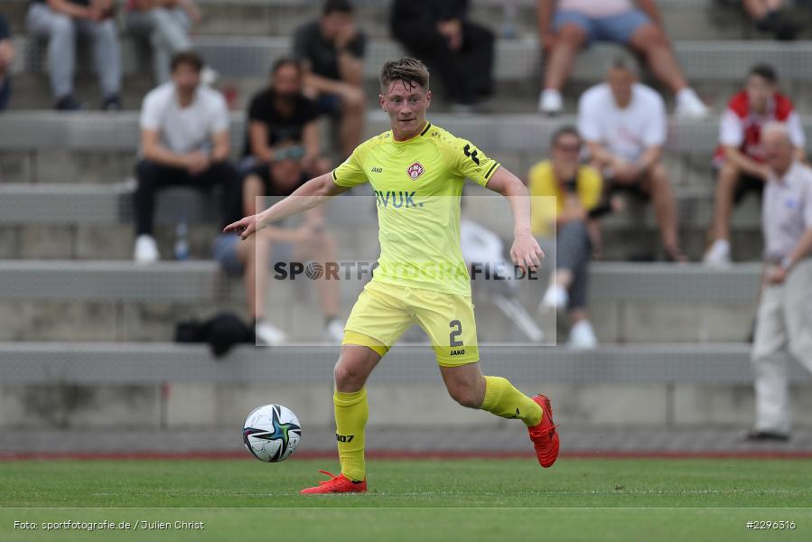 Dennis Waidner, Sportplatz Am Sonnenstuhl, Randersacker, 23.06.2021, Freundschaftsspiele, Regionalliga Bayern, 3. Liga, DFB, sport, action, Fussball, Deutschland, Juni 2021, Saison 2021/2022, TSV, FWK, TSV Aubstadt, FC Würzburger Kickers - Bild-ID: 2296316
