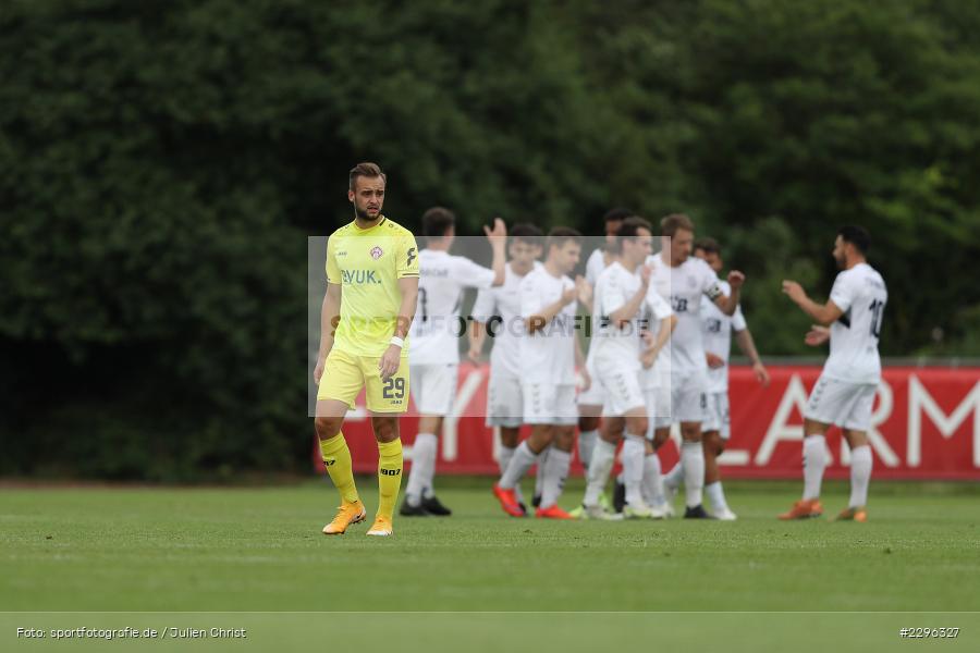 Torjubel, Emotionen, Enttäuscht, David Kopacz, Sportplatz Am Sonnenstuhl, Randersacker, 23.06.2021, Freundschaftsspiele, Regionalliga Bayern, 3. Liga, DFB, sport, action, Fussball, Deutschland, Juni 2021, Saison 2021/2022, TSV, FWK, TSV Aubstadt, FC Würzburger Kickers - Bild-ID: 2296327 Torjubel, Emotionen, Enttäuscht, David Kopacz, Sportplatz Am Sonnenstuhl, Randersacker, 23.06.2021, Freundschaftsspiele, Regionalliga Bayern, 3. Liga, DFB, sport, action, Fussball, Deutschland, Juni 2021, Saison 2021/2022, TSV, FWK, TSV Aubstadt, FC Würzburger Kickers - Bild-ID: 2296327