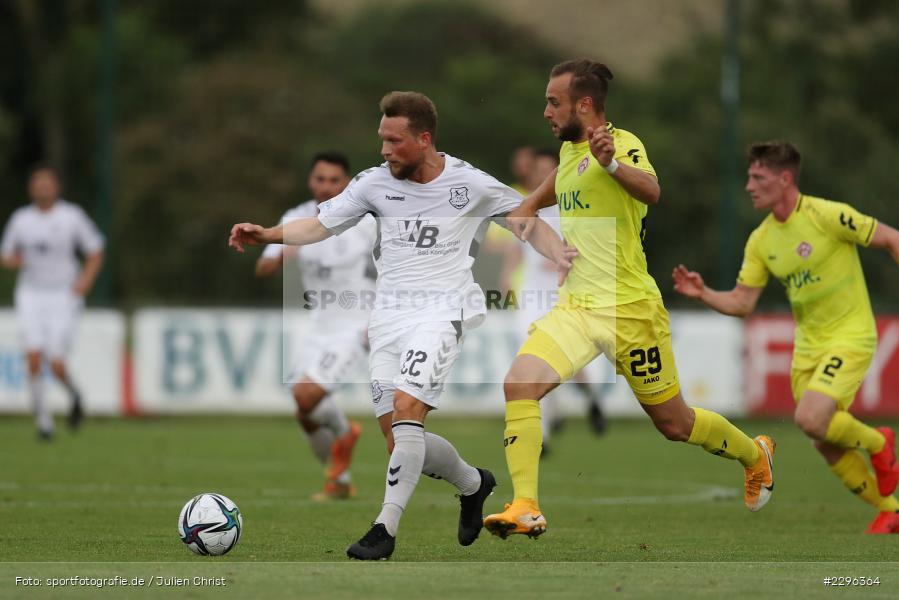 Patrick Hofmann, Sportplatz Am Sonnenstuhl, Randersacker, 23.06.2021, Freundschaftsspiele, Regionalliga Bayern, 3. Liga, DFB, sport, action, Fussball, Deutschland, Juni 2021, Saison 2021/2022, TSV, FWK, TSV Aubstadt, FC Würzburger Kickers - Bild-ID: 2296364