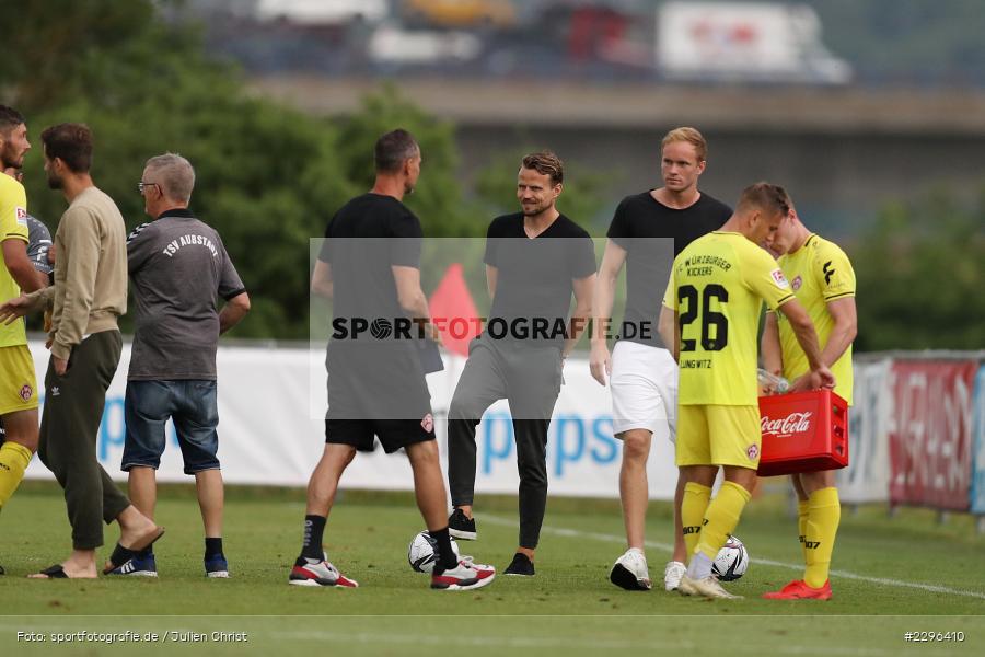 Hendrik Bonmann, Sebastian Schuppan, Sportplatz Am Sonnenstuhl, Randersacker, 23.06.2021, Freundschaftsspiele, Regionalliga Bayern, 3. Liga, DFB, sport, action, Fussball, Deutschland, Juni 2021, Saison 2021/2022, TSV, FWK, TSV Aubstadt, FC Würzburger Kickers - Bild-ID: 2296410 Hendrik Bonmann, Sebastian Schuppan, Sportplatz Am Sonnenstuhl, Randersacker, 23.06.2021, Freundschaftsspiele, Regionalliga Bayern, 3. Liga, DFB, sport, action, Fussball, Deutschland, Juni 2021, Saison 2021/2022, TSV, FWK, TSV Aubstadt, FC Würzburger Kickers - Bild-ID: 2296410