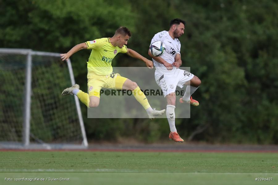 Timo Pitter, Alexander Lungwitz, Sportplatz Am Sonnenstuhl, Randersacker, 23.06.2021, Freundschaftsspiele, Regionalliga Bayern, 3. Liga, DFB, sport, action, Fussball, Deutschland, Juni 2021, Saison 2021/2022, TSV, FWK, TSV Aubstadt, FC Würzburger Kickers - Bild-ID: 2296427 Timo Pitter, Alexander Lungwitz, Sportplatz Am Sonnenstuhl, Randersacker, 23.06.2021, Freundschaftsspiele, Regionalliga Bayern, 3. Liga, DFB, sport, action, Fussball, Deutschland, Juni 2021, Saison 2021/2022, TSV, FWK, TSV Aubstadt, FC Würzburger Kickers - Bild-ID: 2296427