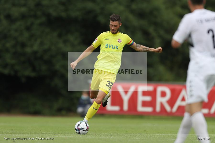 Christian Strohdiek, Sportplatz Am Sonnenstuhl, Randersacker, 23.06.2021, Freundschaftsspiele, Regionalliga Bayern, 3. Liga, DFB, sport, action, Fussball, Deutschland, Juni 2021, Saison 2021/2022, TSV, FWK, TSV Aubstadt, FC Würzburger Kickers - Bild-ID: 2296435