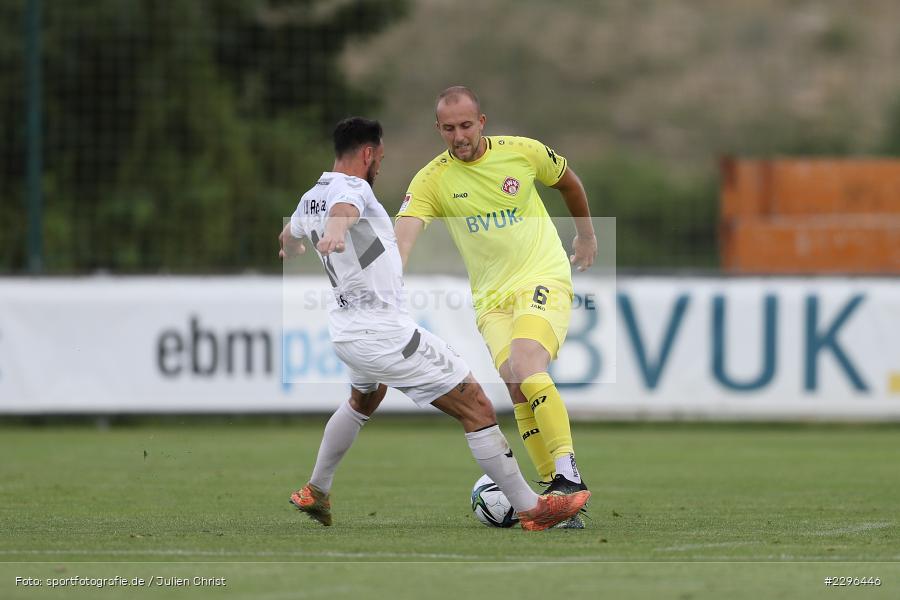 Tobias Kraulich, Sportplatz Am Sonnenstuhl, Randersacker, 23.06.2021, Freundschaftsspiele, Regionalliga Bayern, 3. Liga, DFB, sport, action, Fussball, Deutschland, Juni 2021, Saison 2021/2022, TSV, FWK, TSV Aubstadt, FC Würzburger Kickers - Bild-ID: 2296446