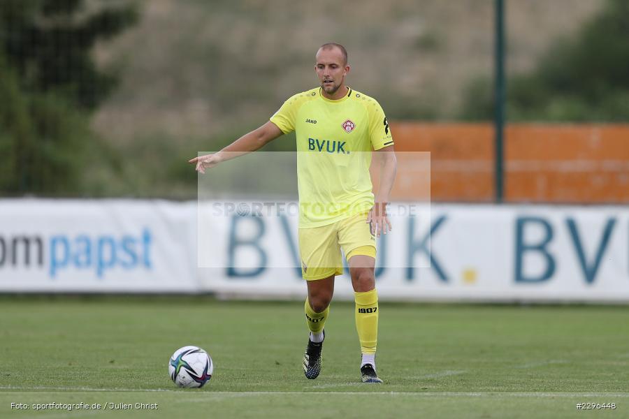 Tobias Kraulich, Sportplatz Am Sonnenstuhl, Randersacker, 23.06.2021, Freundschaftsspiele, Regionalliga Bayern, 3. Liga, DFB, sport, action, Fussball, Deutschland, Juni 2021, Saison 2021/2022, TSV, FWK, TSV Aubstadt, FC Würzburger Kickers - Bild-ID: 2296448