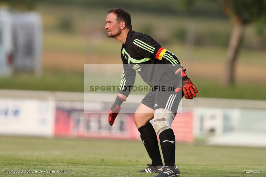 Marcel Katzenberger, Sportgelände, Retzbach, 25.06.2021, Freundschaftsspiele, sport, action, Fussball, Deutschland, Juni 2021, Saison 2021/2022, BSC, TSV, BSC Aura, TSV Retzbach - Bild-ID: 2296560