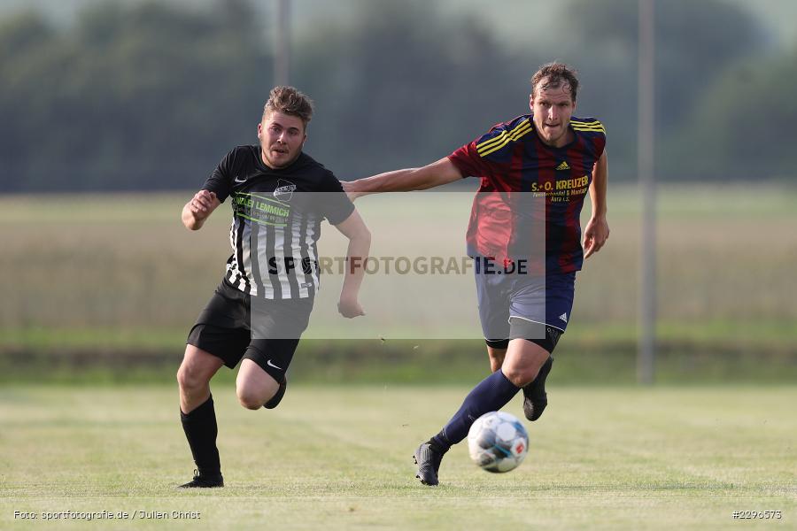 Niklas Christ, Fabio Harde, Sportgelände, Retzbach, 25.06.2021, Freundschaftsspiele, sport, action, Fussball, Deutschland, Juni 2021, Saison 2021/2022, BSC, TSV, BSC Aura, TSV Retzbach - Bild-ID: 2296573