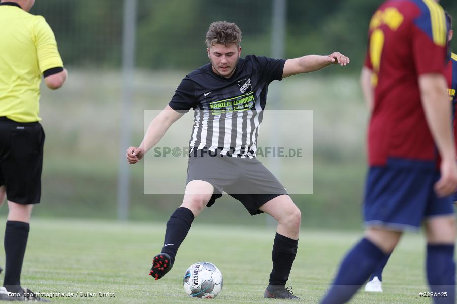 Fabio Harde, Sportgelände, Retzbach, 25.06.2021, Freundschaftsspiele, sport, action, Fussball, Deutschland, Juni 2021, Saison 2021/2022, BSC, TSV, BSC Aura, TSV Retzbach - Bild-ID: 2296625