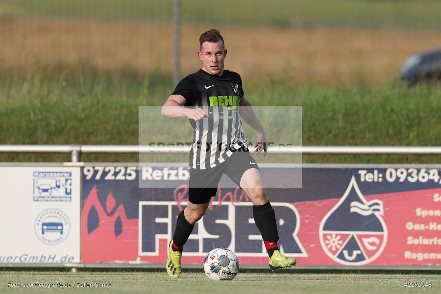Adrian Freier, Sportgelände, Retzbach, 25.06.2021, Freundschaftsspiele, sport, action, Fussball, Deutschland, Juni 2021, Saison 2021/2022, BSC, TSV, BSC Aura, TSV Retzbach - Bild-ID: 2296648