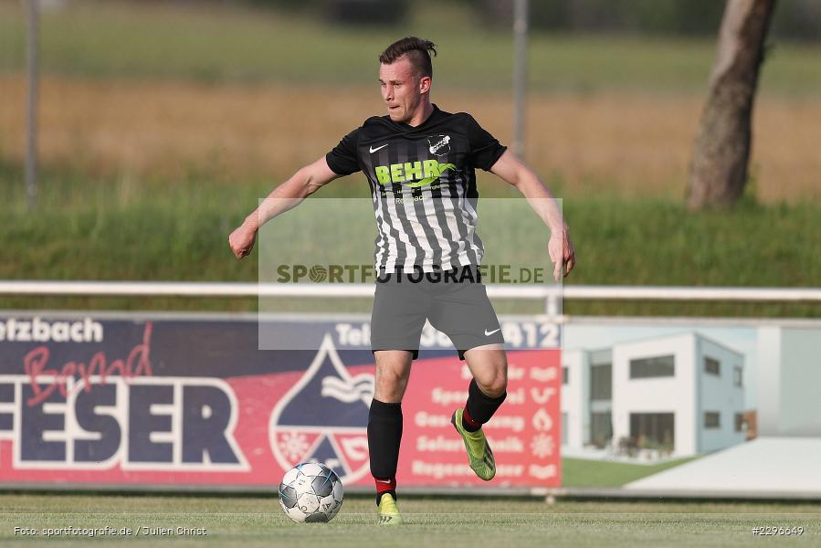 Adrian Freier, Sportgelände, Retzbach, 25.06.2021, Freundschaftsspiele, sport, action, Fussball, Deutschland, Juni 2021, Saison 2021/2022, BSC, TSV, BSC Aura, TSV Retzbach - Bild-ID: 2296649