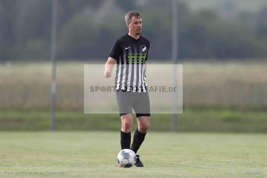 Felix Zull, Sportgelände, Retzbach, 25.06.2021, Freundschaftsspiele, sport, action, Fussball, Deutschland, Juni 2021, Saison 2021/2022, BSC, TSV, BSC Aura, TSV Retzbach - Bild-ID: 2296656