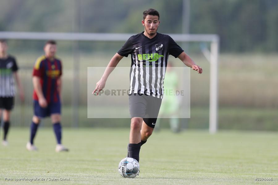 Maximilian Schmitt, Sportgelände, Retzbach, 25.06.2021, Freundschaftsspiele, sport, action, Fussball, Deutschland, Juni 2021, Saison 2021/2022, BSC, TSV, BSC Aura, TSV Retzbach - Bild-ID: 2296668