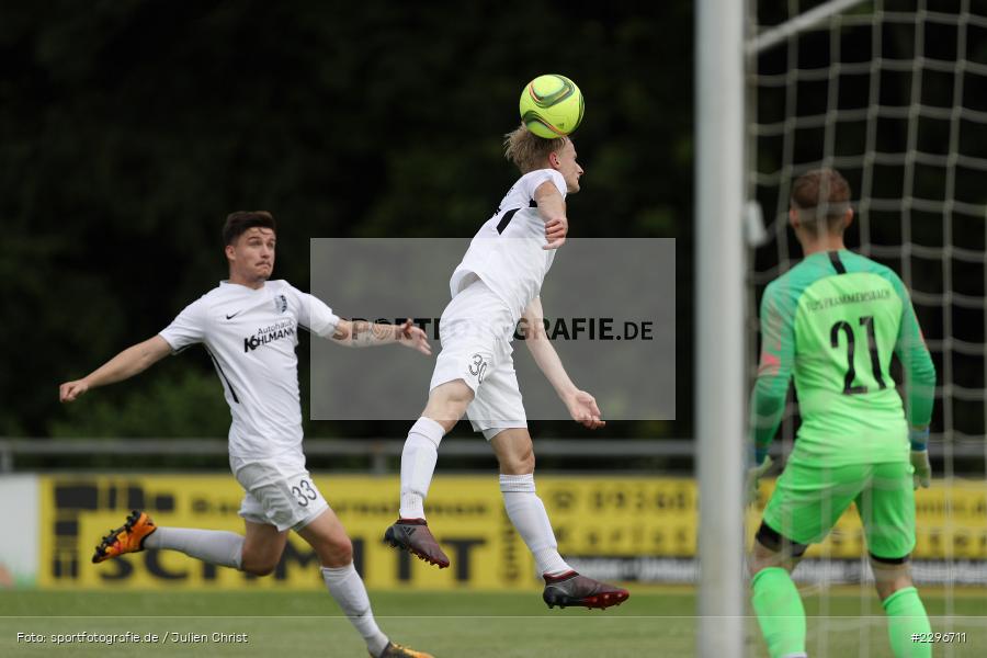 Pascal Jeni, Torchance, Marco Kunzmann, Sportgelände, Karlburg, 27.06.2021, Freundschaftsspiele, sport, action, Fussball, Deutschland, Juni 2021, Saison 2021/2022, TUS, TSV, TuS Frammersbach, TSV Karlburg - Bild-ID: 2296711