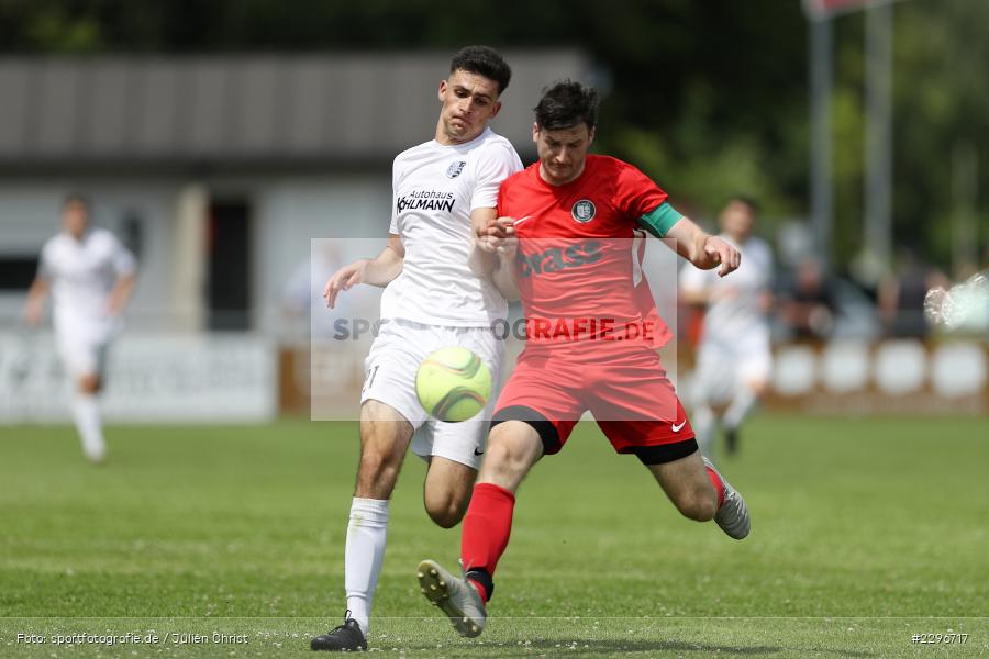 Julian Etzel, Max Lambrecht, Sportgelände, Karlburg, 27.06.2021, Freundschaftsspiele, sport, action, Fussball, Deutschland, Juni 2021, Saison 2021/2022, TUS, TSV, TuS Frammersbach, TSV Karlburg - Bild-ID: 2296717