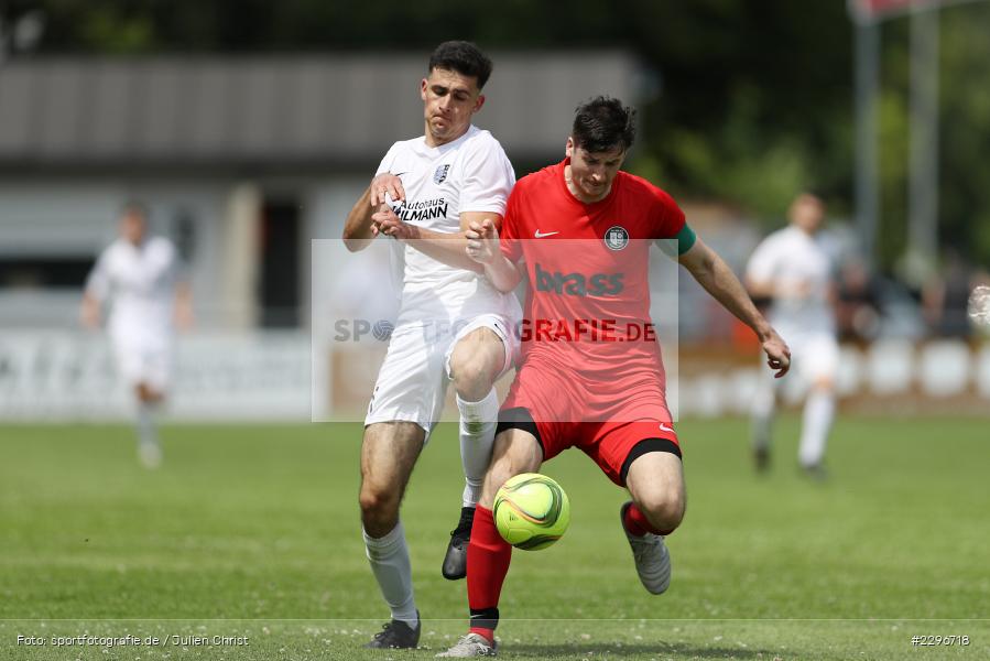 Julian Etzel, Max Lambrecht, Sportgelände, Karlburg, 27.06.2021, Freundschaftsspiele, sport, action, Fussball, Deutschland, Juni 2021, Saison 2021/2022, TUS, TSV, TuS Frammersbach, TSV Karlburg - Bild-ID: 2296718