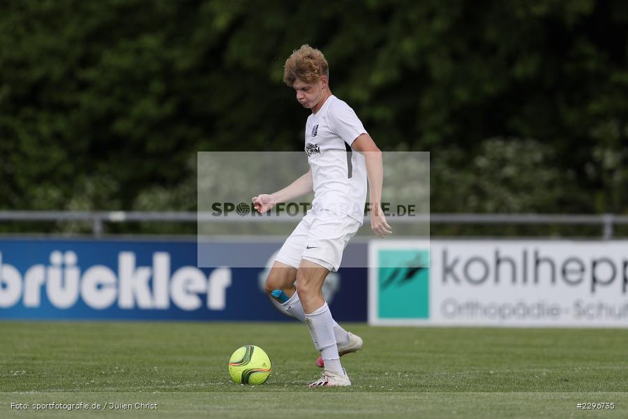 Adrian Winter, Sportgelände, Karlburg, 27.06.2021, Freundschaftsspiele, sport, action, Fussball, Deutschland, Juni 2021, Saison 2021/2022, TUS, TSV, TuS Frammersbach, TSV Karlburg - Bild-ID: 2296735
