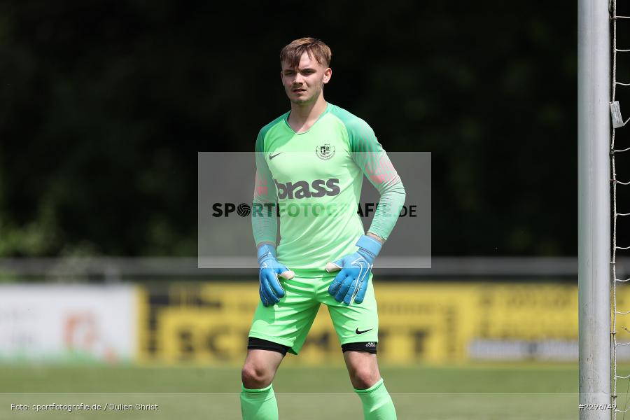 Leon Raven, Sportgelände, Karlburg, 27.06.2021, Freundschaftsspiele, sport, action, Fussball, Deutschland, Juni 2021, Saison 2021/2022, TUS, TSV, TuS Frammersbach, TSV Karlburg - Bild-ID: 2296749