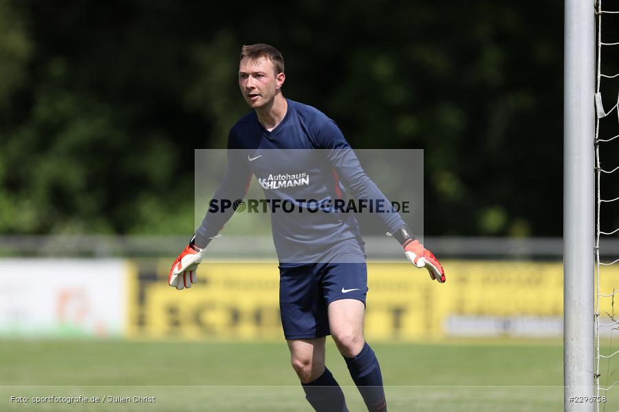 Jonas Kohlhepp, Sportgelände, Karlburg, 27.06.2021, Freundschaftsspiele, sport, action, Fussball, Deutschland, Juni 2021, Saison 2021/2022, TUS, TSV, TuS Frammersbach, TSV Karlburg - Bild-ID: 2296758