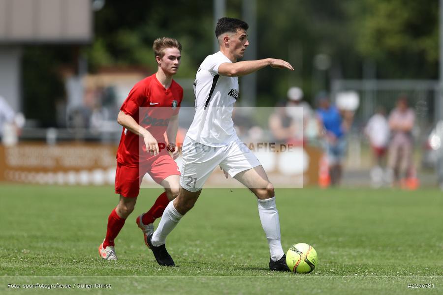 Max Lambrecht, Sportgelände, Karlburg, 27.06.2021, Freundschaftsspiele, sport, action, Fussball, Deutschland, Juni 2021, Saison 2021/2022, TUS, TSV, TuS Frammersbach, TSV Karlburg - Bild-ID: 2296781