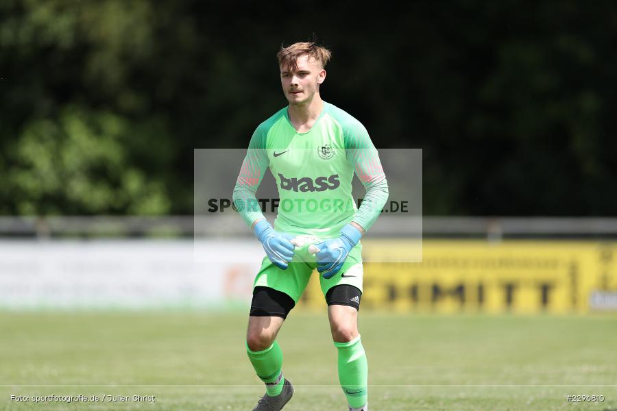 Leon Raven, Sportgelände, Karlburg, 27.06.2021, Freundschaftsspiele, sport, action, Fussball, Deutschland, Juni 2021, Saison 2021/2022, TUS, TSV, TuS Frammersbach, TSV Karlburg - Bild-ID: 2296810