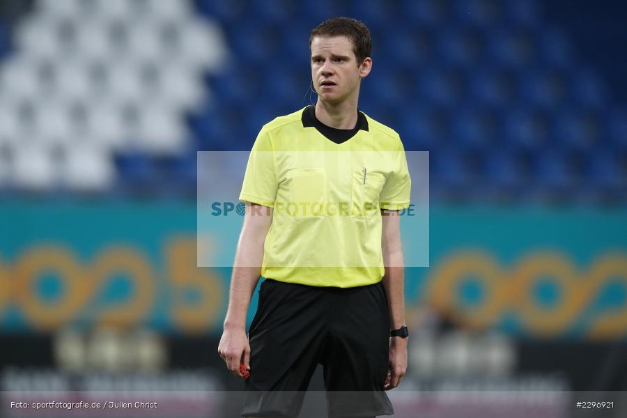Schiedsrichter, Mario Hildenbrand, Merck-Stadion, Darmstadt, 01.07.2021, Freundschaftsspiele, sport, action, Fussball, Deutschland, Juli 2021, Saison 2021/2022, 2. Bundesliga, BGL, Swift Hesperange, SVD, Swift Hesperingen, SV Darmstadt 98 - Bild-ID: 2296921 Schiedsrichter, Mario Hildenbrand, Merck-Stadion, Darmstadt, 01.07.2021, Freundschaftsspiele, sport, action, Fussball, Deutschland, Juli 2021, Saison 2021/2022, 2. Bundesliga, BGL, Swift Hesperange, SVD, Swift Hesperingen, SV Darmstadt 98 - Bild-ID: 2296921