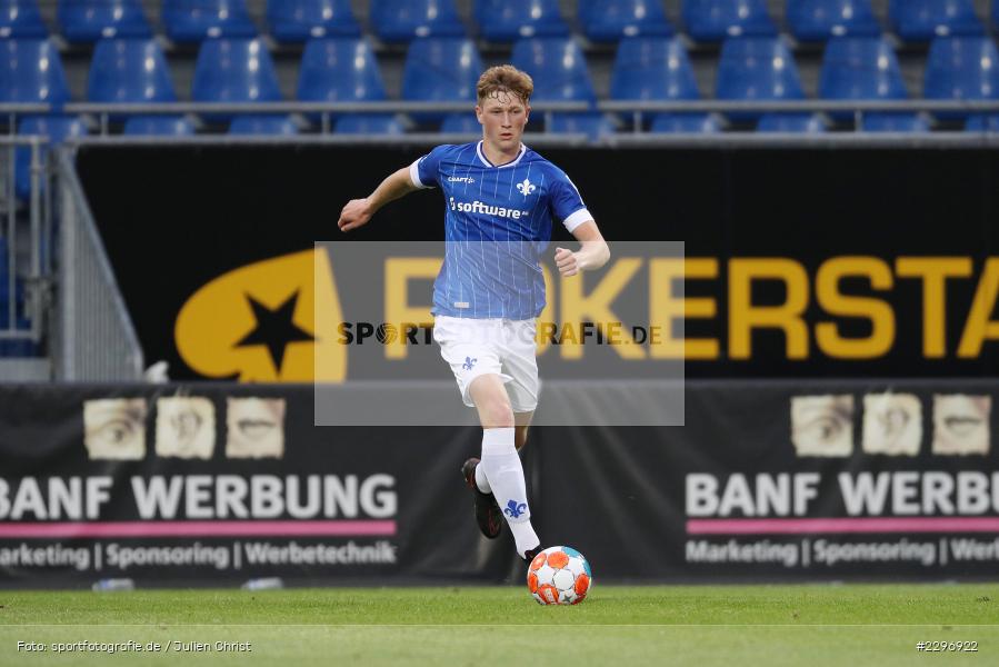 Clemens Riedel, Merck-Stadion, Darmstadt, 01.07.2021, Freundschaftsspiele, sport, action, Fussball, Deutschland, Juli 2021, Saison 2021/2022, 2. Bundesliga, BGL, Swift Hesperange, SVD, Swift Hesperingen, SV Darmstadt 98 - Bild-ID: 2296922 Clemens Riedel, Merck-Stadion, Darmstadt, 01.07.2021, Freundschaftsspiele, sport, action, Fussball, Deutschland, Juli 2021, Saison 2021/2022, 2. Bundesliga, BGL, Swift Hesperange, SVD, Swift Hesperingen, SV Darmstadt 98 - Bild-ID: 2296922